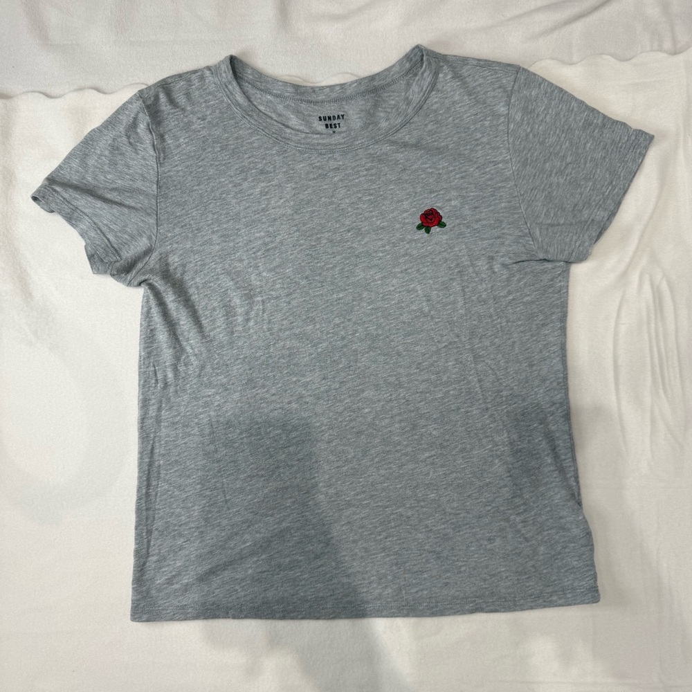 Sunday Best (Aritzia) Grey Rose Embroidered Tee